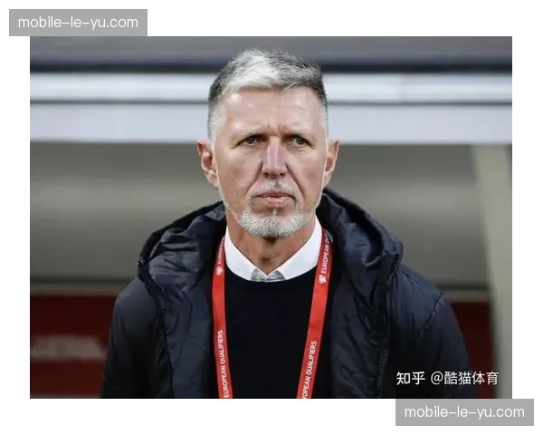 捷克时隔二十年再出线：定位球战术精湛，防线高空球争夺具备优势